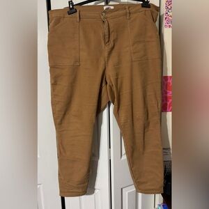 Women’s Tan Pants